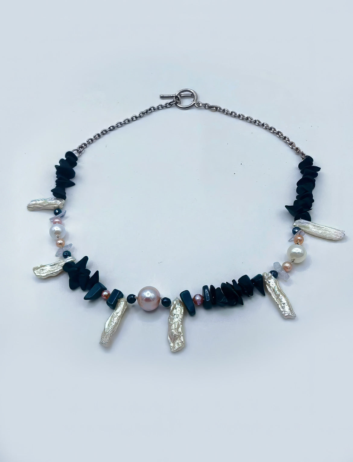 ANGEL NOIR NECKLACE