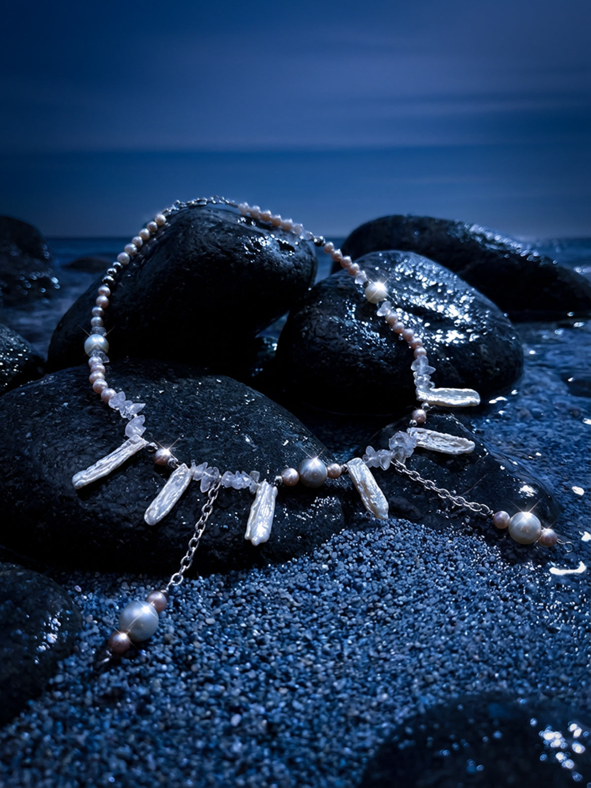 GLACIER ROSE NECKLACE