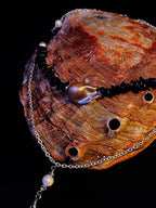 MIDNIGHT VENUS NECKLACE